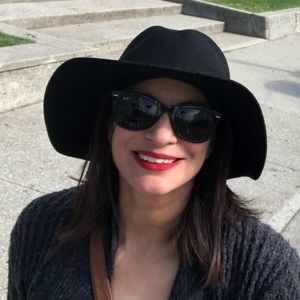 Meet your Posher, Patricia